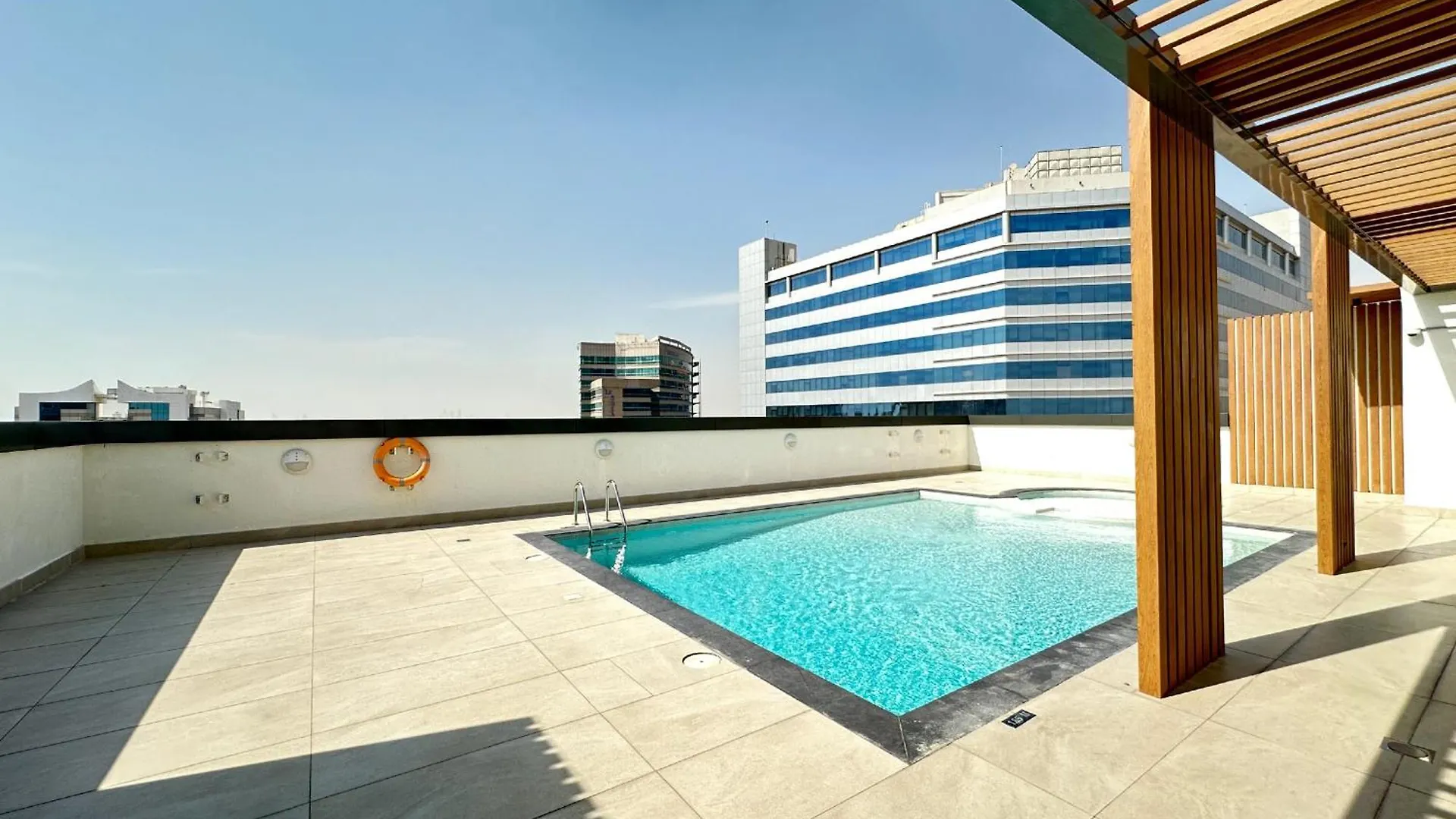 Chic 1-Bedroom Apartment In Dubai Silicon Oasis - By Alphatel Vacations 0*,