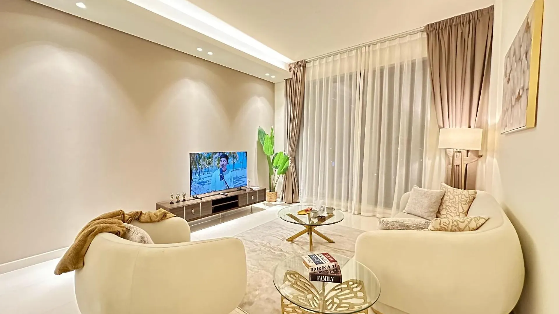 Chic 1-Bedroom Apartment In Dubai Silicon Oasis - By Alphatel Vacations