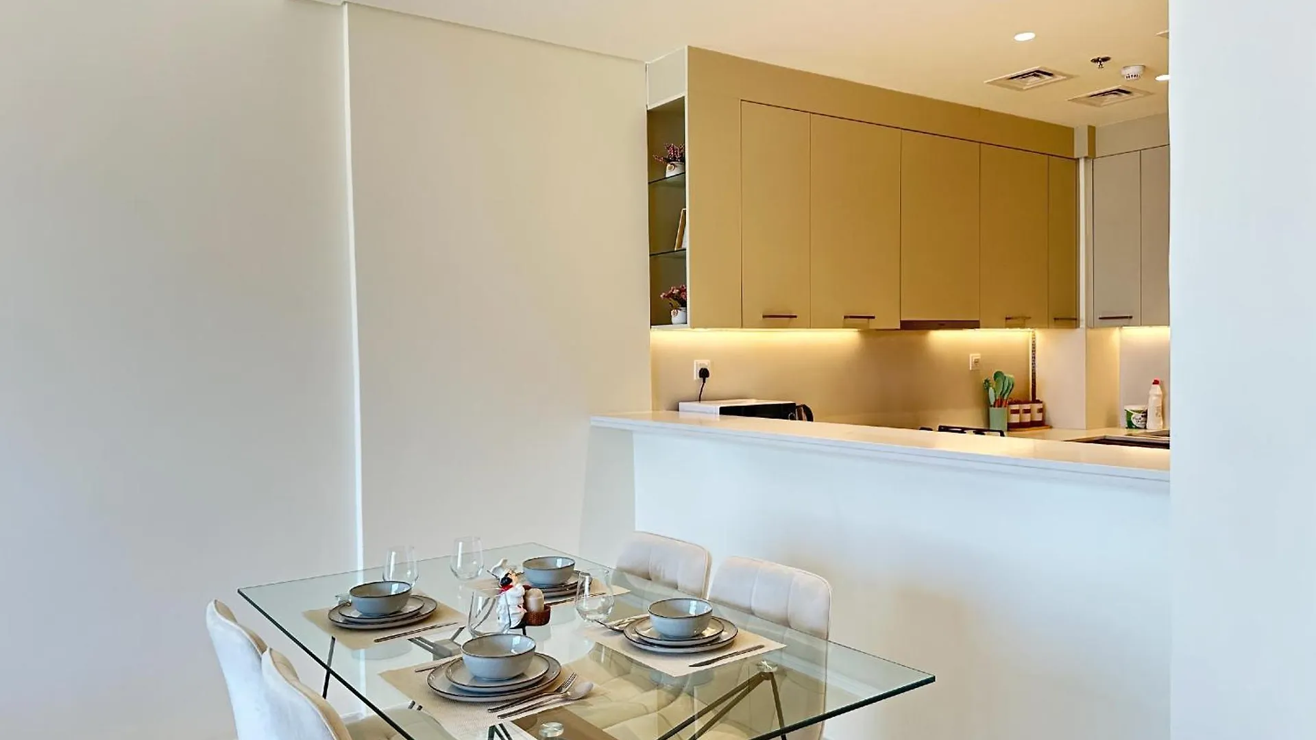 Chic 1-Bedroom Apartment In Dubai Silicon Oasis - By Alphatel Vacations